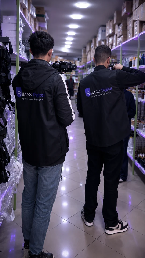 L’équipe RIMAS Digital en tournage dans un commerce